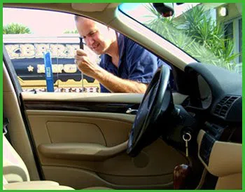 Atlantic Locksmith Store Newport Beach, CA 949-705-4076 - 2-Lockout-service